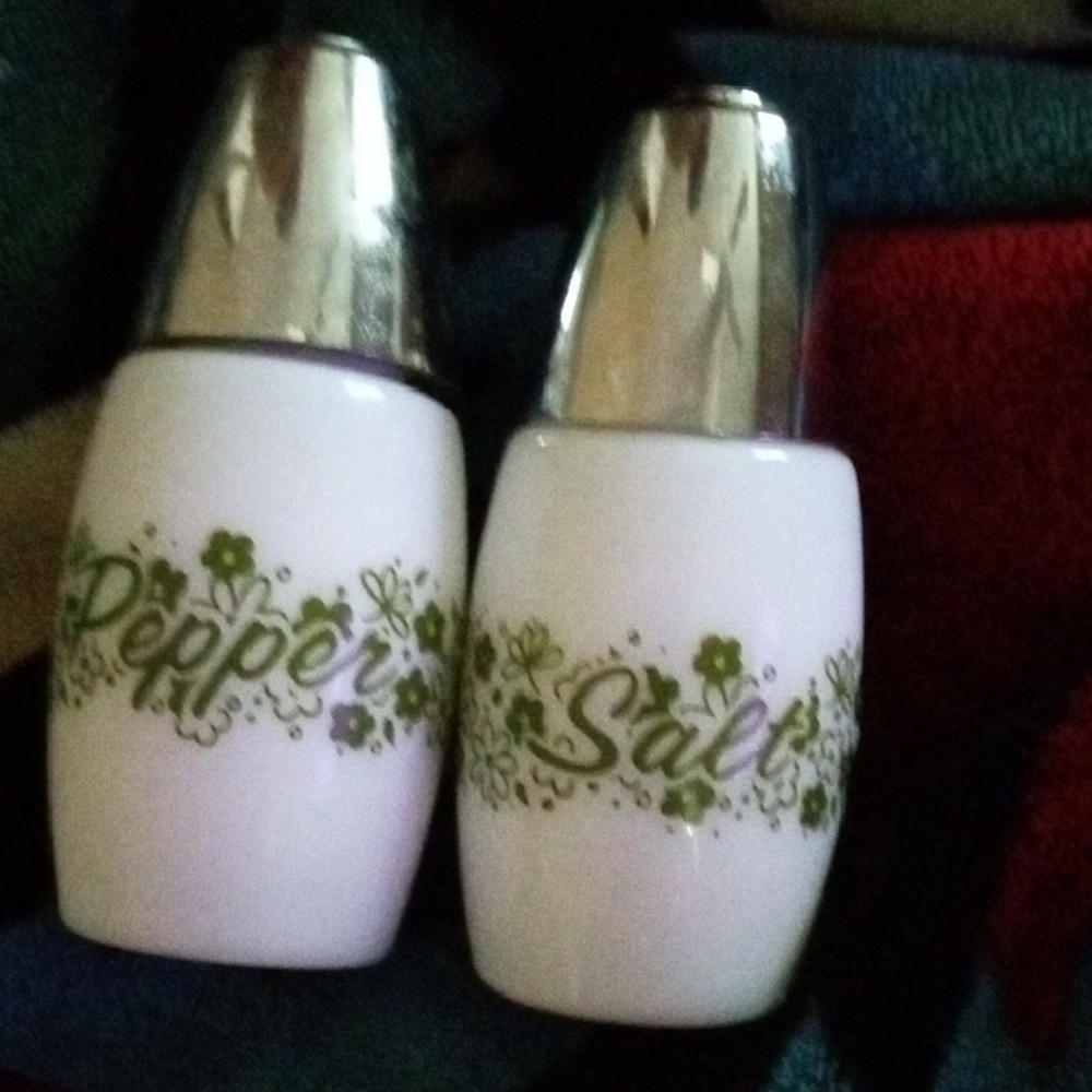 Floral Salt and Pepper Shakers
